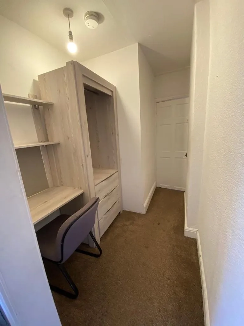 3 Bed West end - Student House - Bills Included - Thumbnail 8